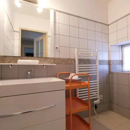 Charming Provencal House With Private Pool For 4 People In Blanc, Luberon. Villa