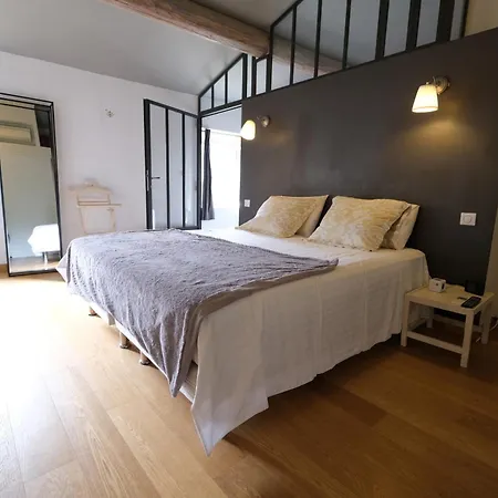 Villa Charming Provencal House With Private Pool For 4 People In Blanc, Luberon. *