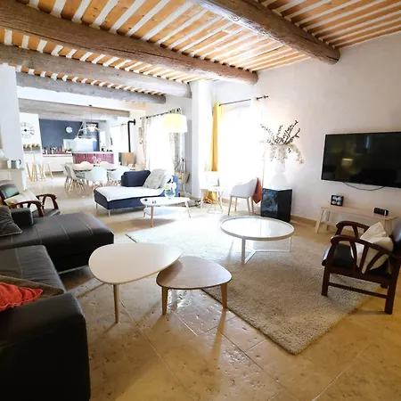 Charming Provencal House With Private Pool For 4 People In Blanc, Luberon. Villa Cheval-Blanc