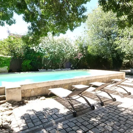 Charming Provencal House With Private Pool For 4 People In Blanc, Luberon. Villa Cheval-Blanc