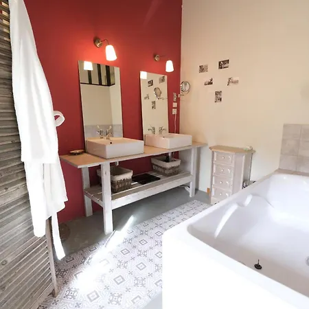 Charming Provencal House With Private Pool For 4 People In Blanc, Luberon. * Cheval-Blanc